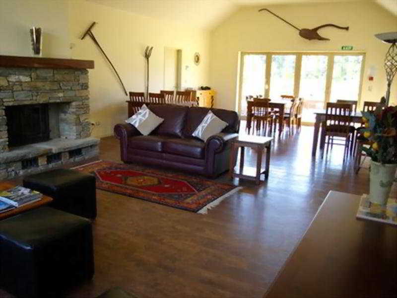 Maple Lodge Luxury Bed & Breakfast Albert Town Esterno foto