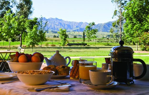 Maple Lodge Luxury Bed & Breakfast Albert Town Esterno foto